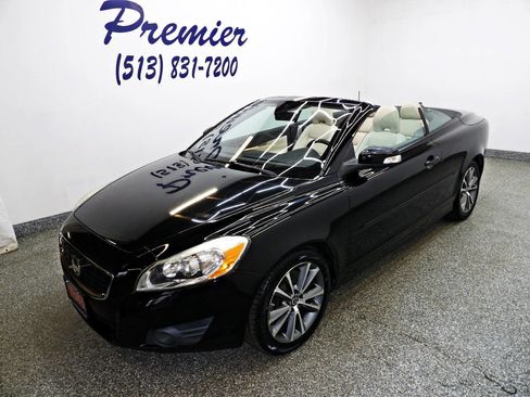 Used 2013 Volvo C70 T5 image 1