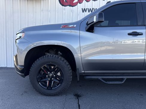 Used 2021 Chevrolet Silverado 1500 LT Trail Boss w/ Convenience Package II image 6