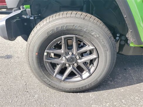 New 2026 Jeep Gladiator Sport image 6