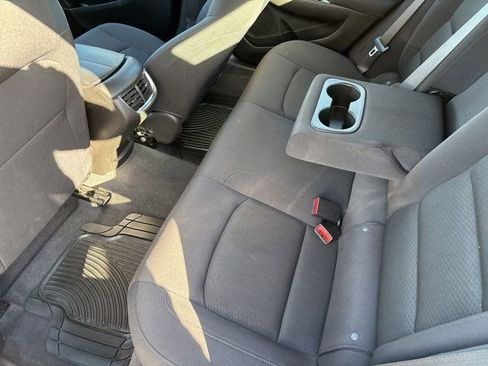 Used 2023 Chevrolet Malibu LT image 30