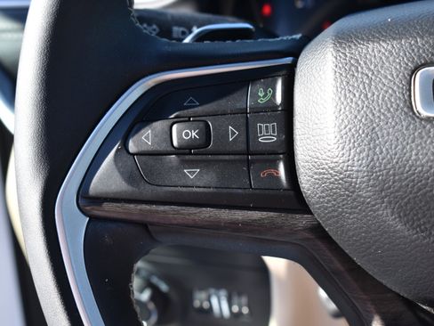 Used 2025 Jeep Grand Cherokee Limited w/ Luxury Tech Group II image 15