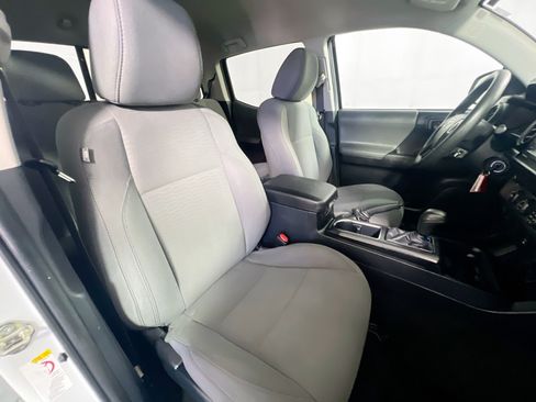 Used 2019 Toyota Tacoma SR w/ SR Convenience Package RWD image 30