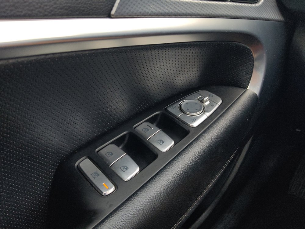 Used 2022 Genesis G70 3.3T RWD image 27
