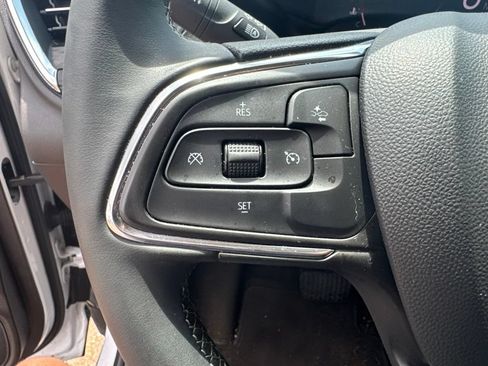 Used 2025 Buick Encore GX Preferred FWD image 18