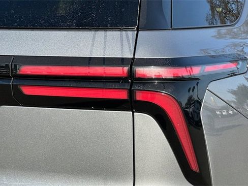 New 2026 Chevrolet Traverse LT w/ Midnight/Sport Edition image 37