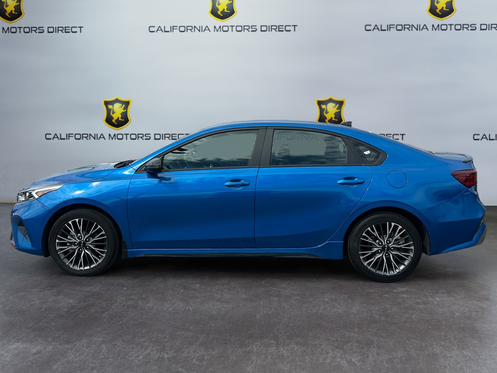 Used 2024 Kia Forte GT-Line FWD image 2
