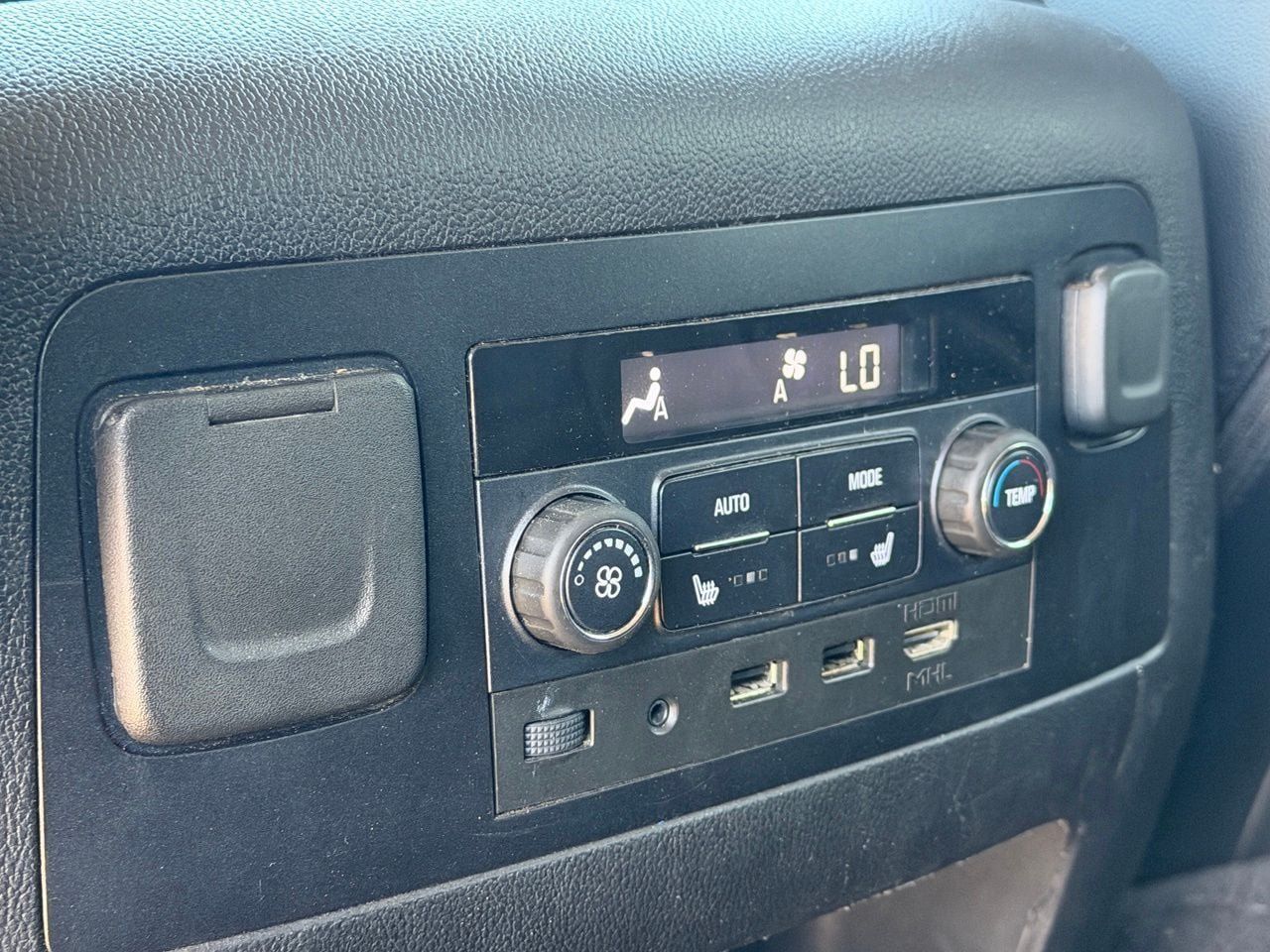 Used 2020 Chevrolet Tahoe LT AWD/4WD image 32