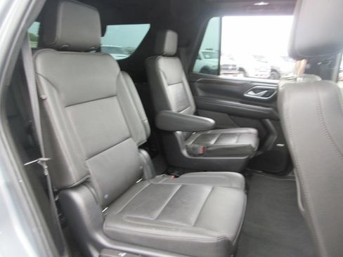 Used 2022 Chevrolet Tahoe Z71 w/ Z71 Off-Road Package AWD/4WD image 26