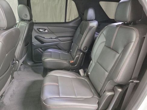 Certified 2022 Chevrolet Traverse RS w/ LPO, Floor Liner Package image 10