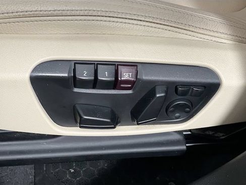 Used 2018 BMW X1 xDrive28i AWD/4WD image 11