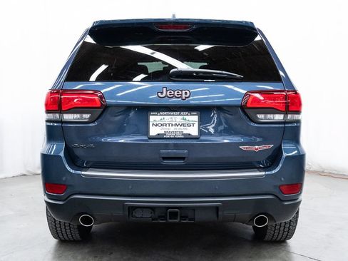 Used 2020 Jeep Grand Cherokee Trailhawk w/ Trailhawk Luxury Group AWD/4WD image 5