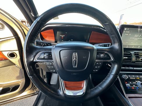 Used 2018 Lincoln Navigator Reserve w/ Technology Package image 13