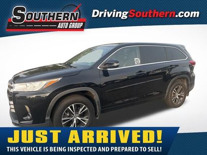 Used 2018 Toyota Highlander LE w/ Protection Package #3