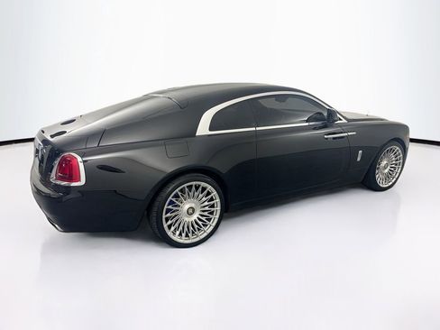 Used 2017 Rolls-Royce Wraith RWD image 5