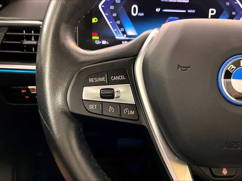 Used 2024 BMW i4 eDrive40 w/ Premium Package image 22