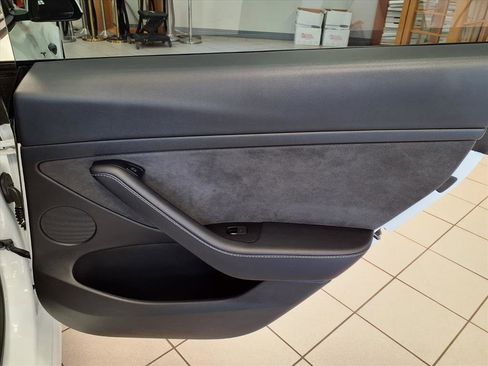 Used 2021 Tesla Model 3 Standard Range Plus image 13