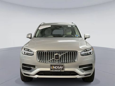 Used 2023 Volvo XC90 T8 Plus w/ Protection Package Premier AWD/4WD image 8