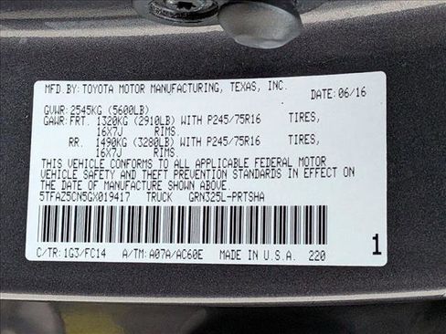 Used 2016 Toyota Tacoma SR5 w/ Towing Package image 24