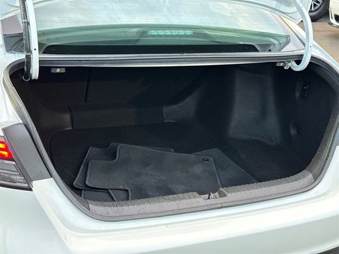 Used 2024 Honda Accord Sport image 15