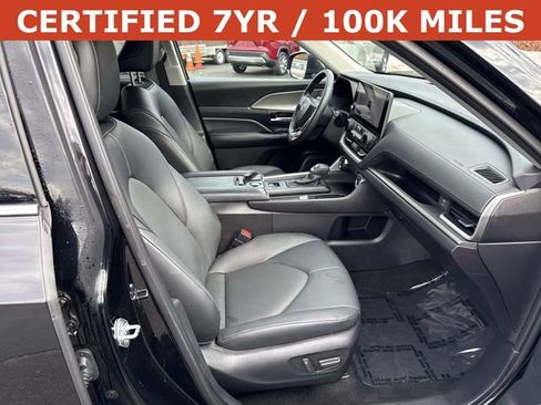 Used 2025 Toyota Grand Highlander AWD image 9