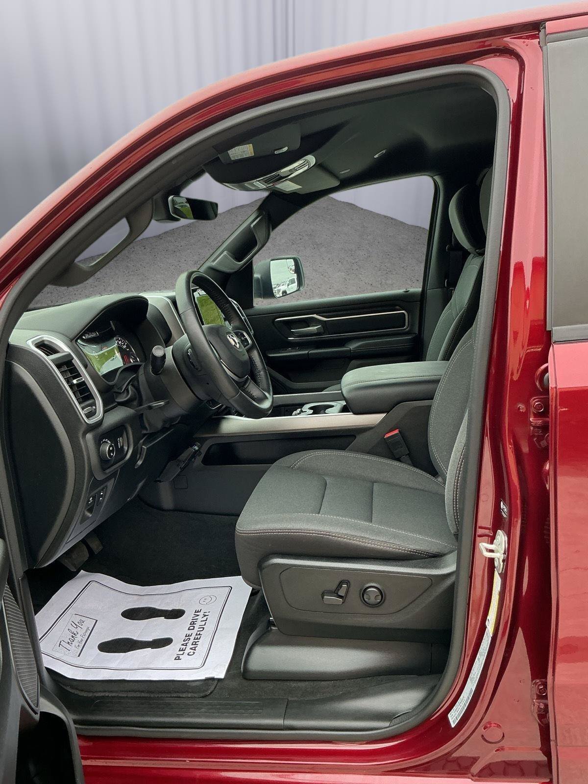 Used 2023 RAM 1500 Big Horn AWD/4WD image 16