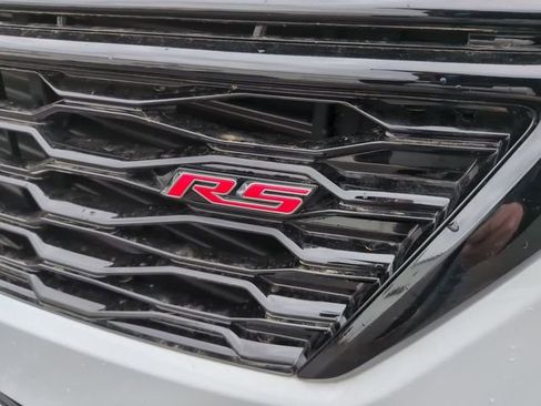 Used 2024 Chevrolet Equinox RS AWD/4WD image 3