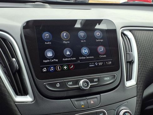 Used 2025 Chevrolet Malibu LT image 5