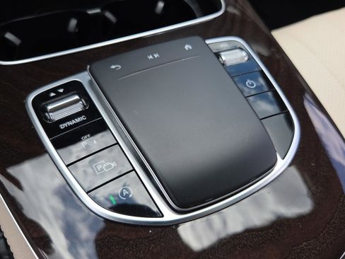 Used 2021 Mercedes-Benz E 350 Sedan image 21