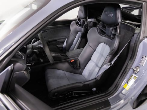 Used 2023 Porsche 718 Cayman GT4 RS image 5