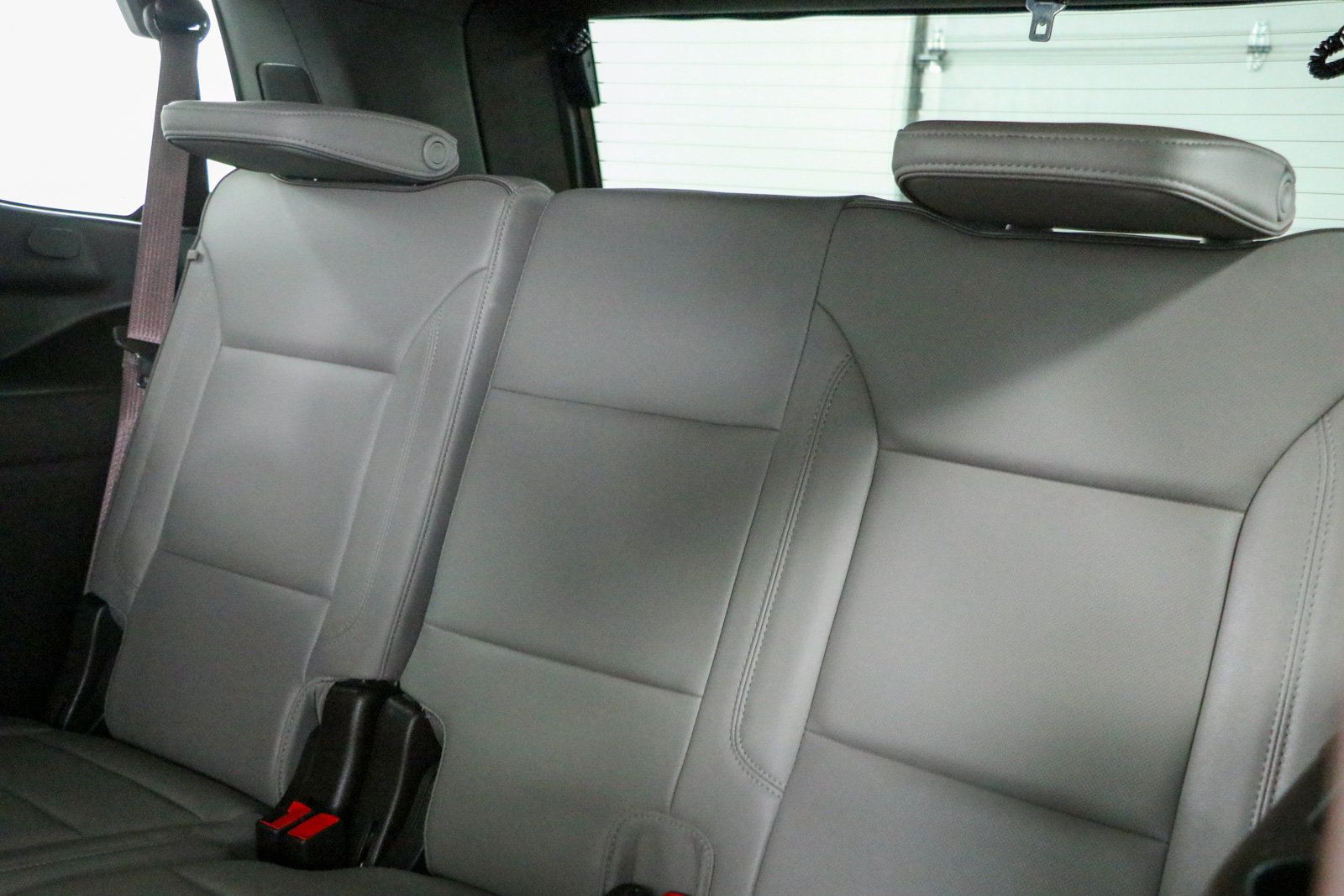 Used 2023 GMC Yukon SLT w/ SLT Premium Package AWD/4WD image 30