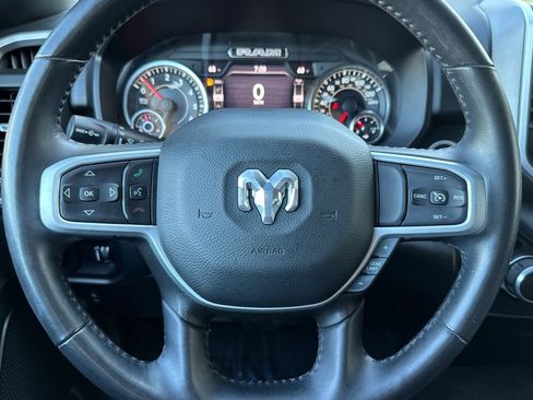 Used 2022 RAM 1500 Big Horn AWD/4WD image 11