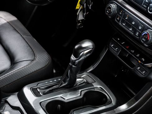 Used 2022 GMC Canyon AT4 AWD/4WD image 19