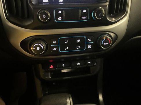 Used 2019 Chevrolet Colorado LT w/ LT Convenience Package AWD/4WD image 19