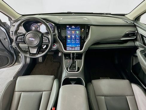 Used 2025 Subaru Outback Onyx Edition image 3