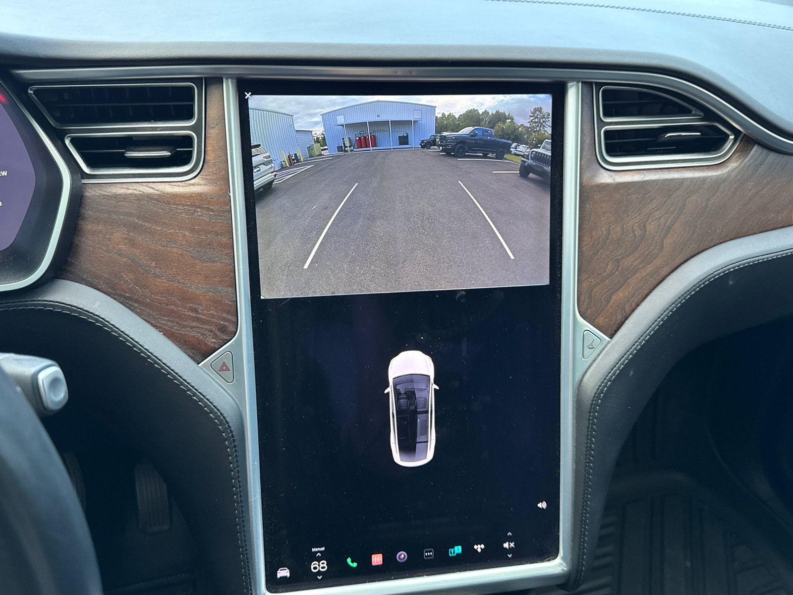 Used 2017 Tesla Model X 100D AWD/4WD image 29