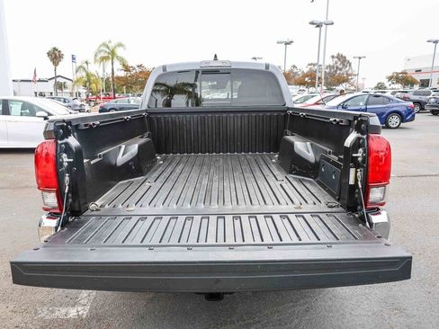 Certified 2022 Toyota Tacoma SR5 RWD image 24
