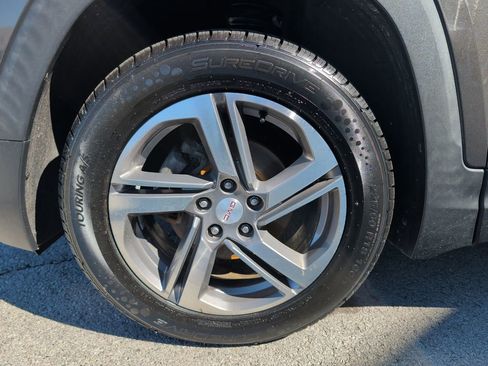 Used 2019 GMC Terrain SLT w/ Preferred Package image 4