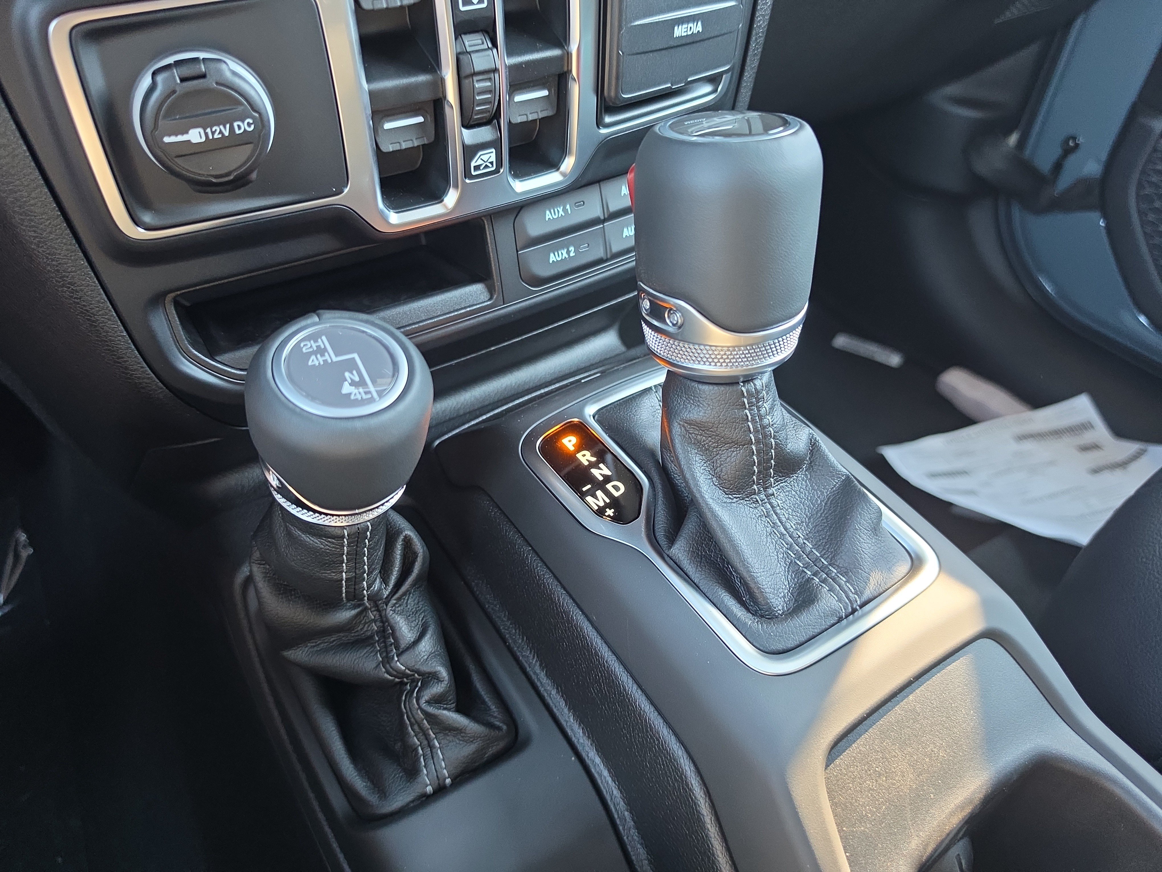 New 2026 Jeep Gladiator Sport AWD/4WD image 26