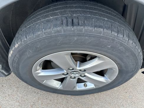 Used 2015 Toyota RAV4 XLE image 19