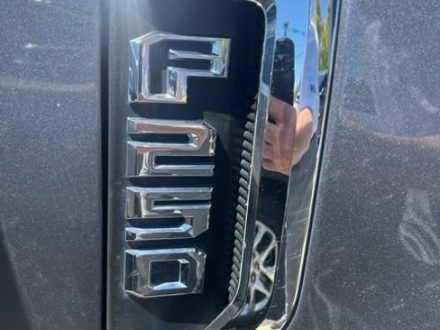 Used 2022 Ford F250 Platinum AWD/4WD image 5