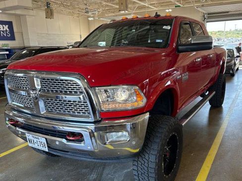 Used 2016 RAM 2500 Laramie w/ Convenience Group AWD/4WD image 2