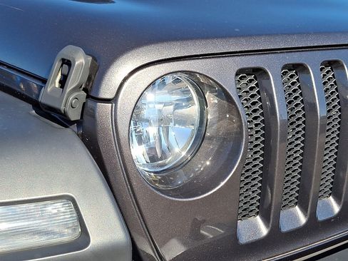 Used 2021 Jeep Wrangler Unlimited Sport image 10