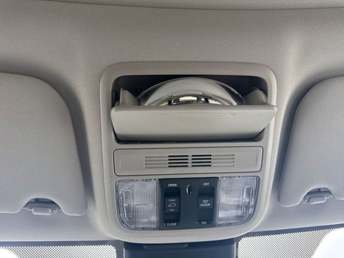 New 2026 Honda Odyssey Touring image 26