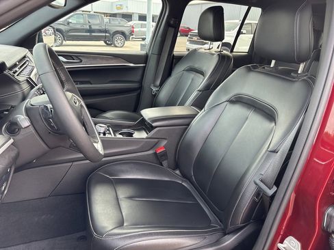 Used 2024 Jeep Grand Cherokee Limited 4xe image 8