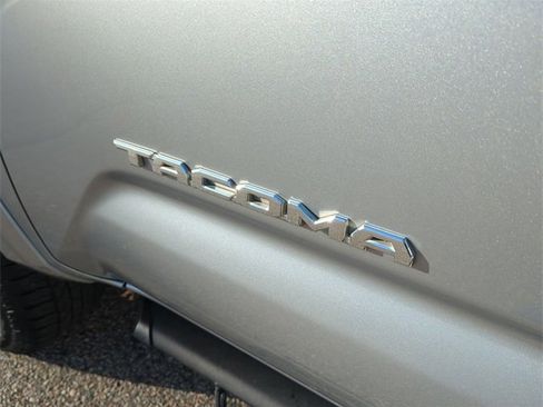 Used 2020 Toyota Tacoma TRD Sport image 30