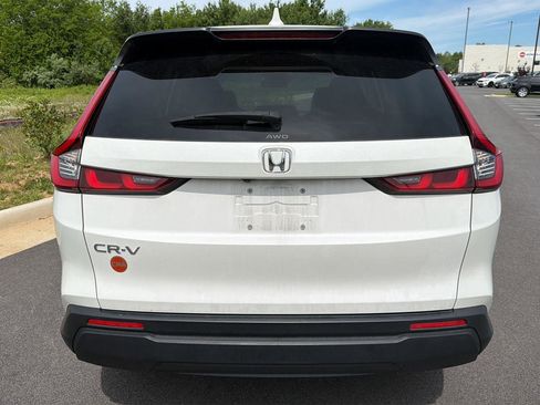 Used 2024 Honda CR-V EX image 2