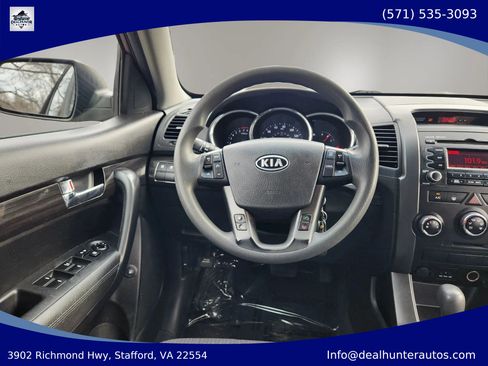 Used 2012 Kia Sorento FWD image 28