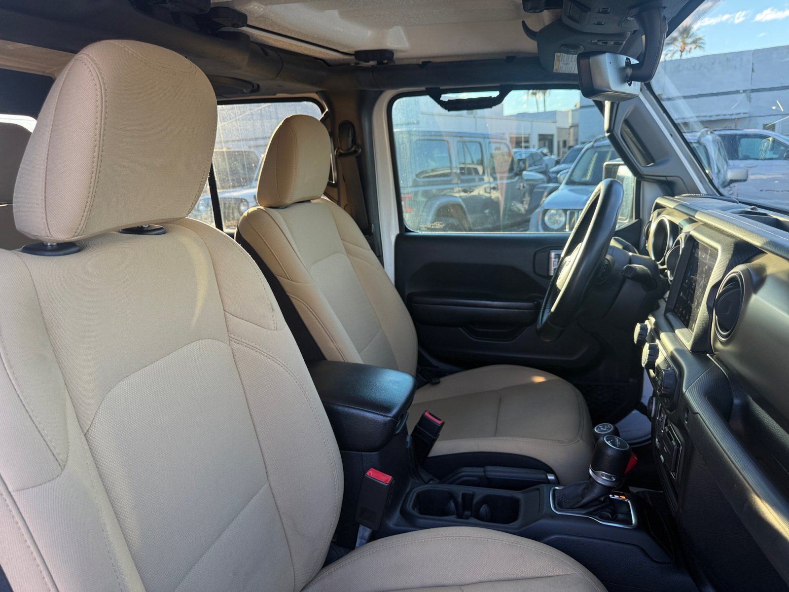 Used 2021 Jeep Gladiator Sport AWD/4WD image 29