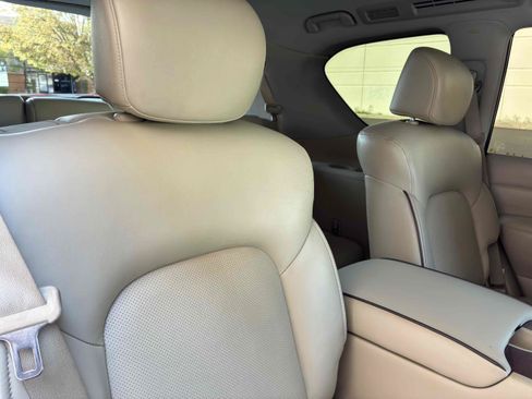 Used 2018 INFINITI QX80 4WD w/ Driver Assistance Package image 53