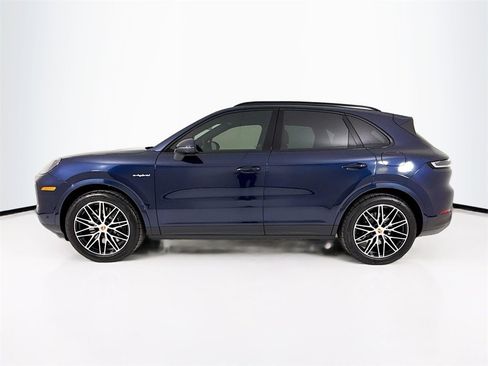 New 2026 Porsche Cayenne E-Hybrid image 2